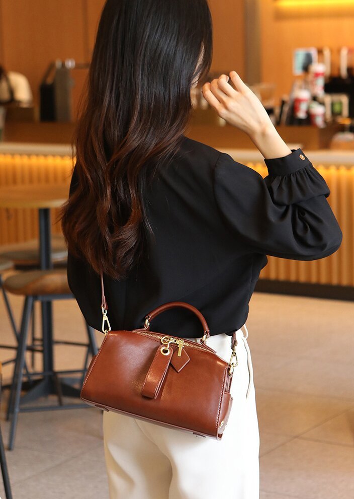 牛革斜め掛けバッグ|牛革ショルダーバッグ|牛革肩がけかばん |手提げバッグ