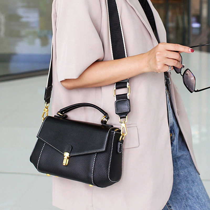 牛革斜め掛けバッグ|片肩バッグ|牛革ハンドバッグ|スーツに合わせる