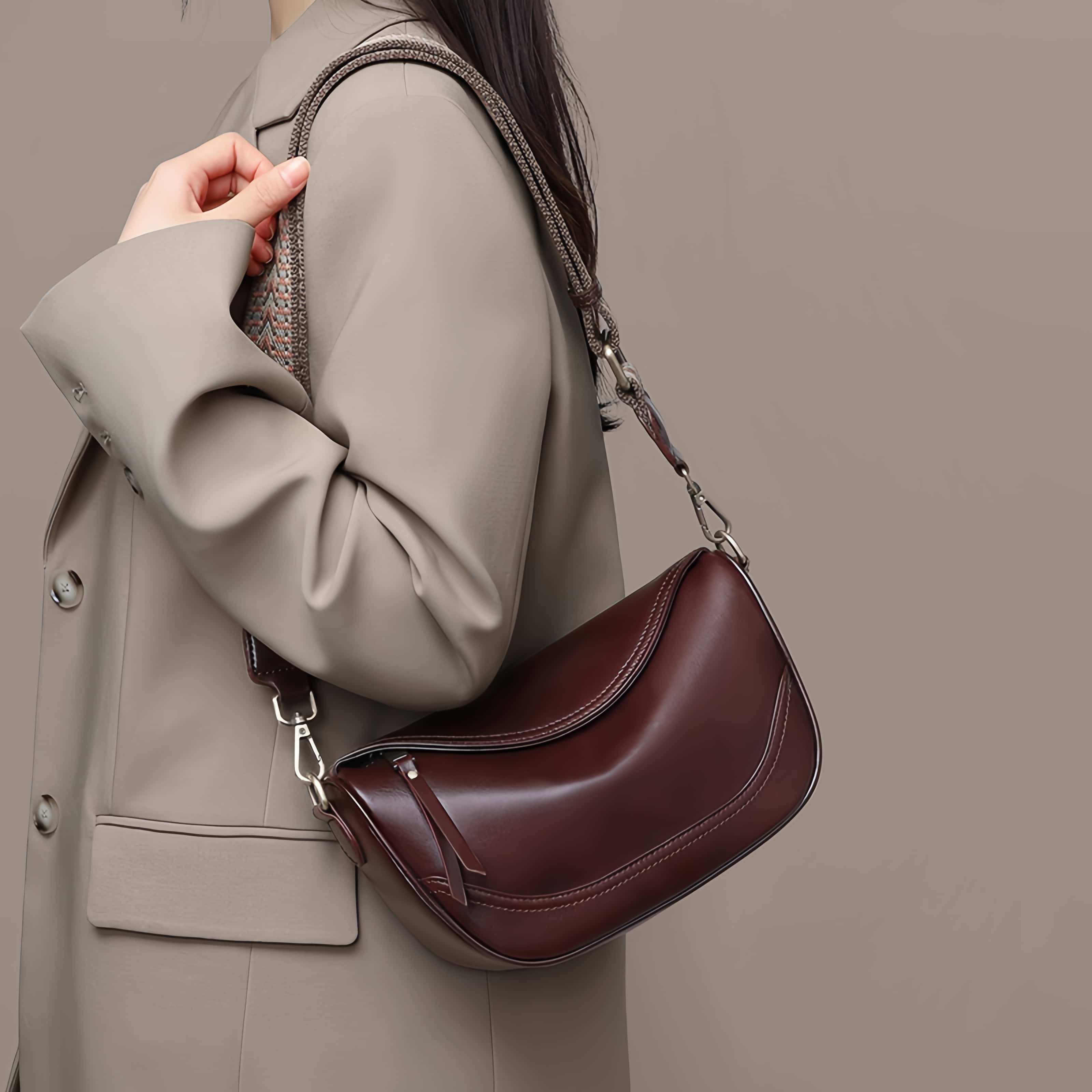 快適なタッチ感 ! |茶|天然牛革ショルダーバッグ|牛革ハンドバッグ•