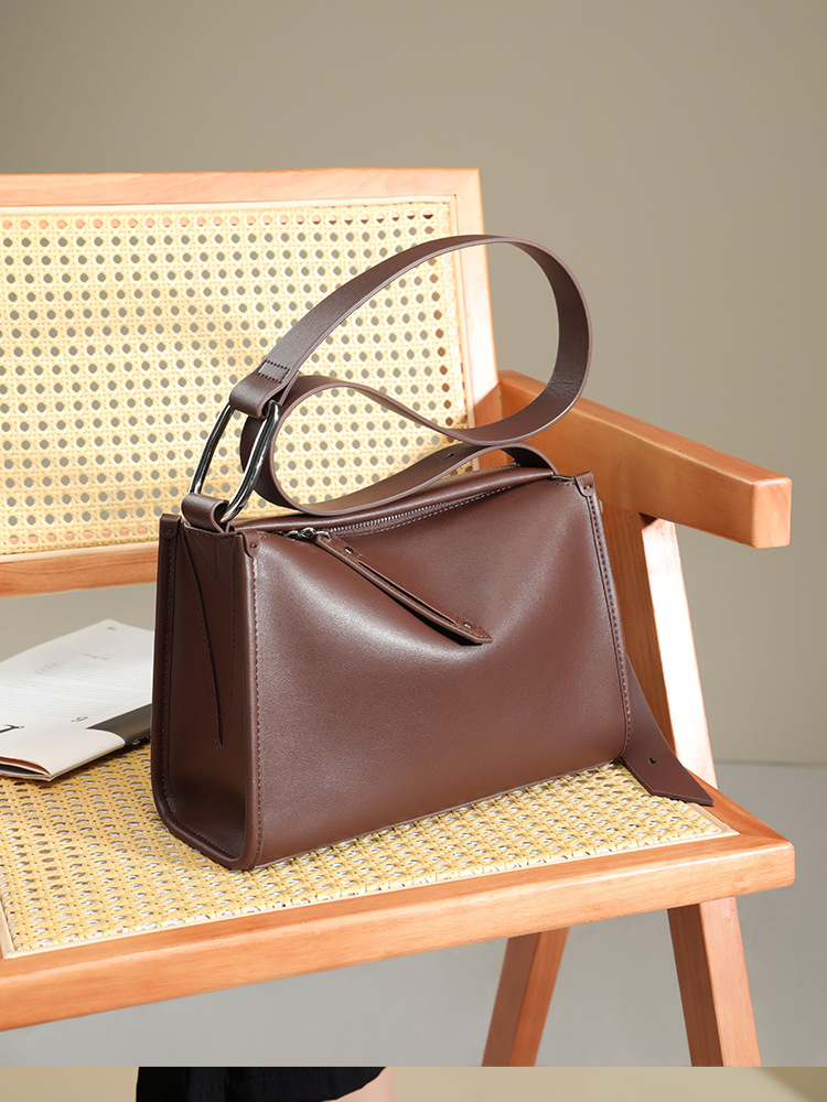 黒|コーヒー|レザーバッグ|斜め掛けバッグ|牛革片肩バッグ|四季を通じて