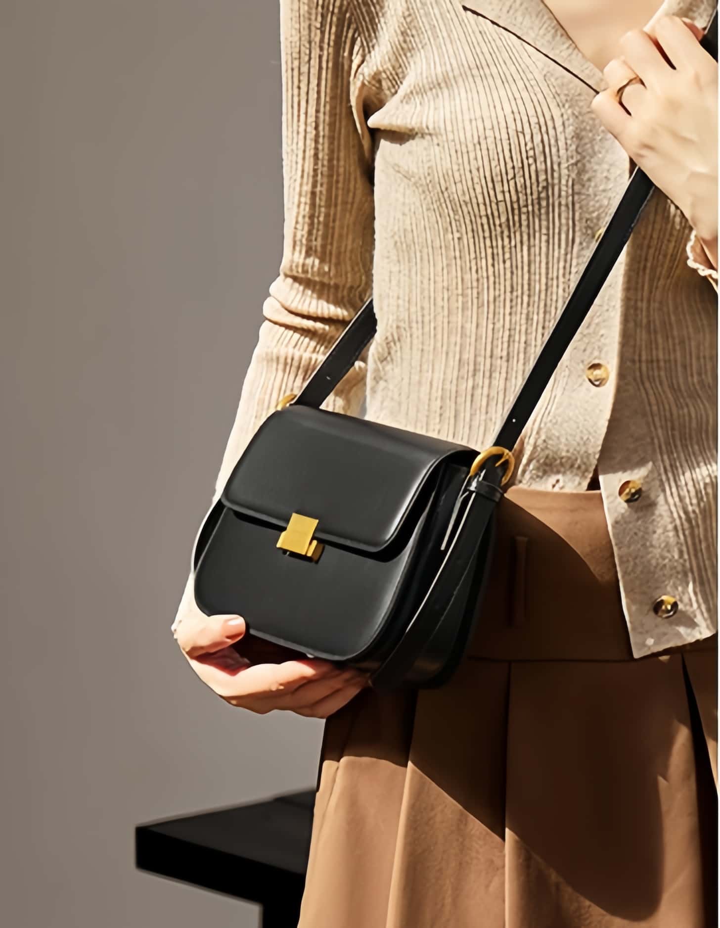 新作！•4色•天然牛革ショルダーバッグ• 牛革肩掛けバッグ