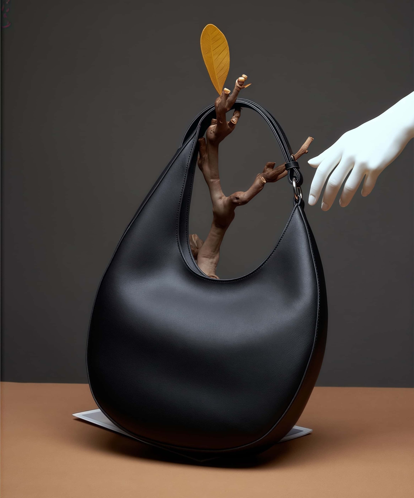 おしゃれで素敵！•カラメル|黒|茶|3色•天然牛革ショルダーバッグ•牛革トートバッグ