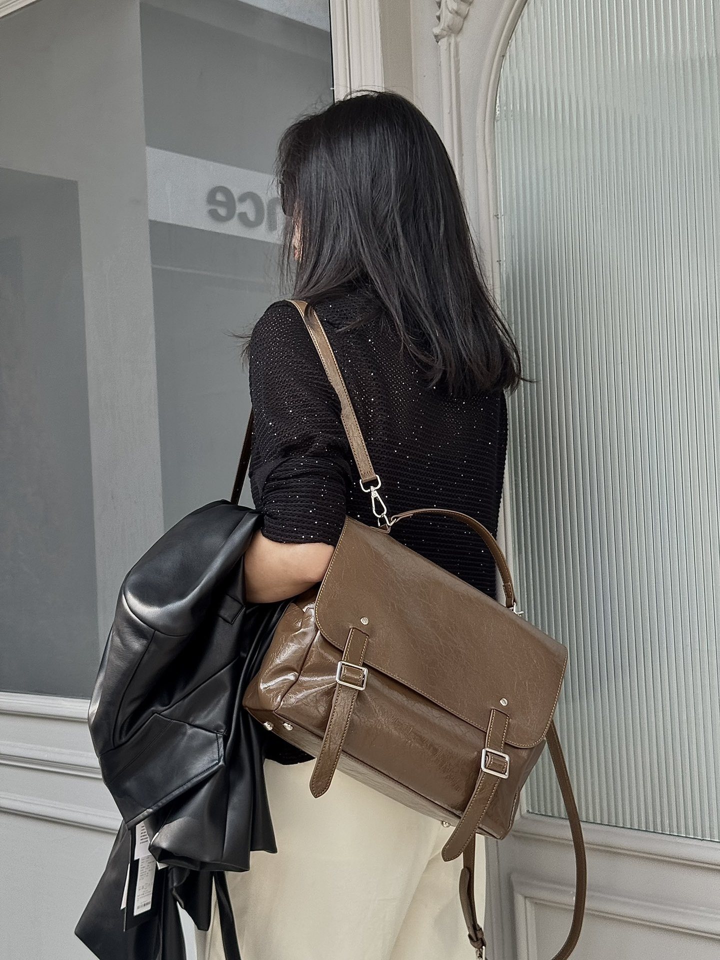 ▪高級感 ！ ▪4色•3つの使用モードを切り替え自在▪天然な牛革リユックバック▪牛革ショルダーバッグ▪ハンドバッグ