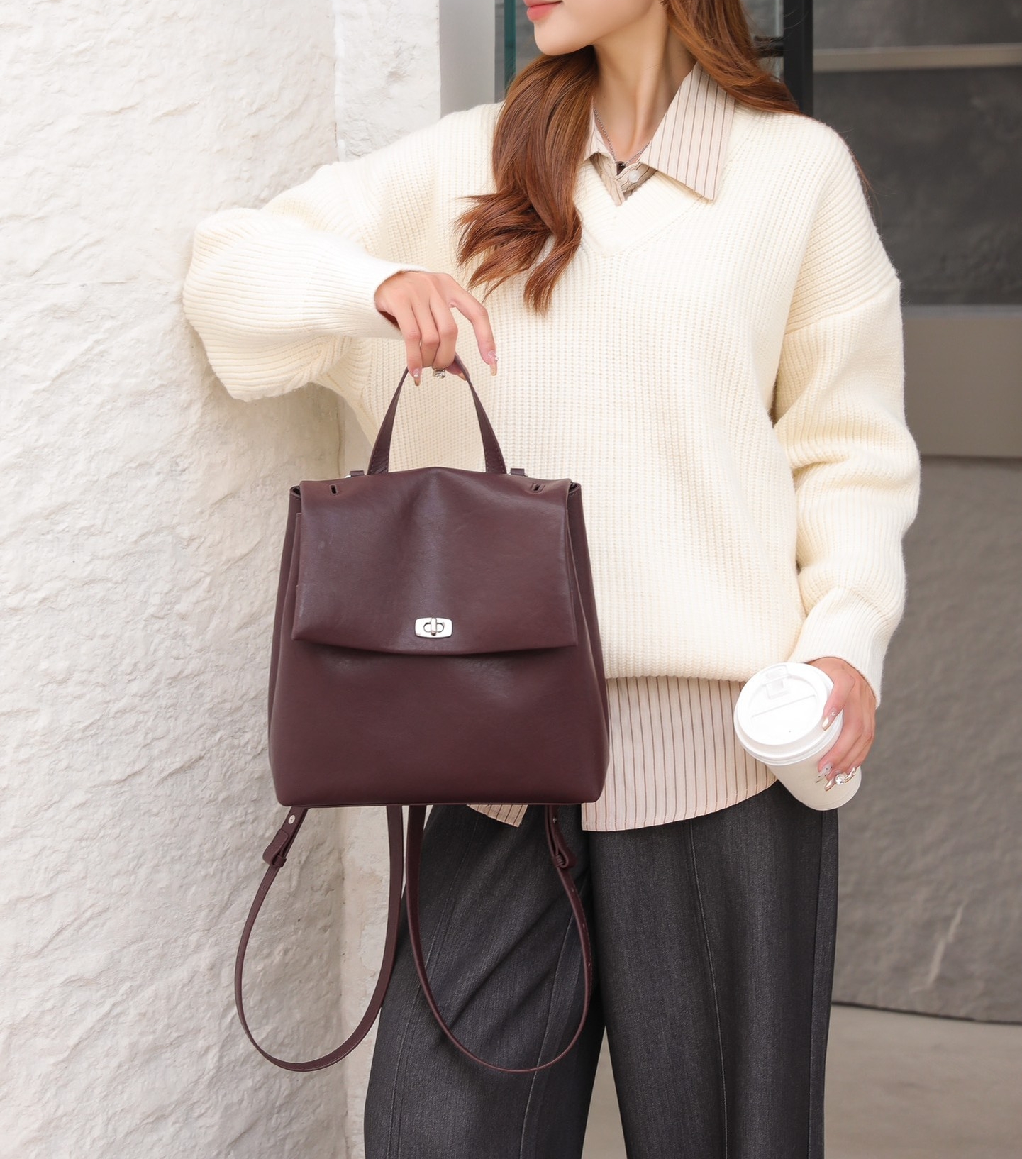 3in1多機能！•3色•3つの使用モードを切り替え自在！•天然な牛革リユックバック•牛革ショルダーバッグ•ハンドバッグ