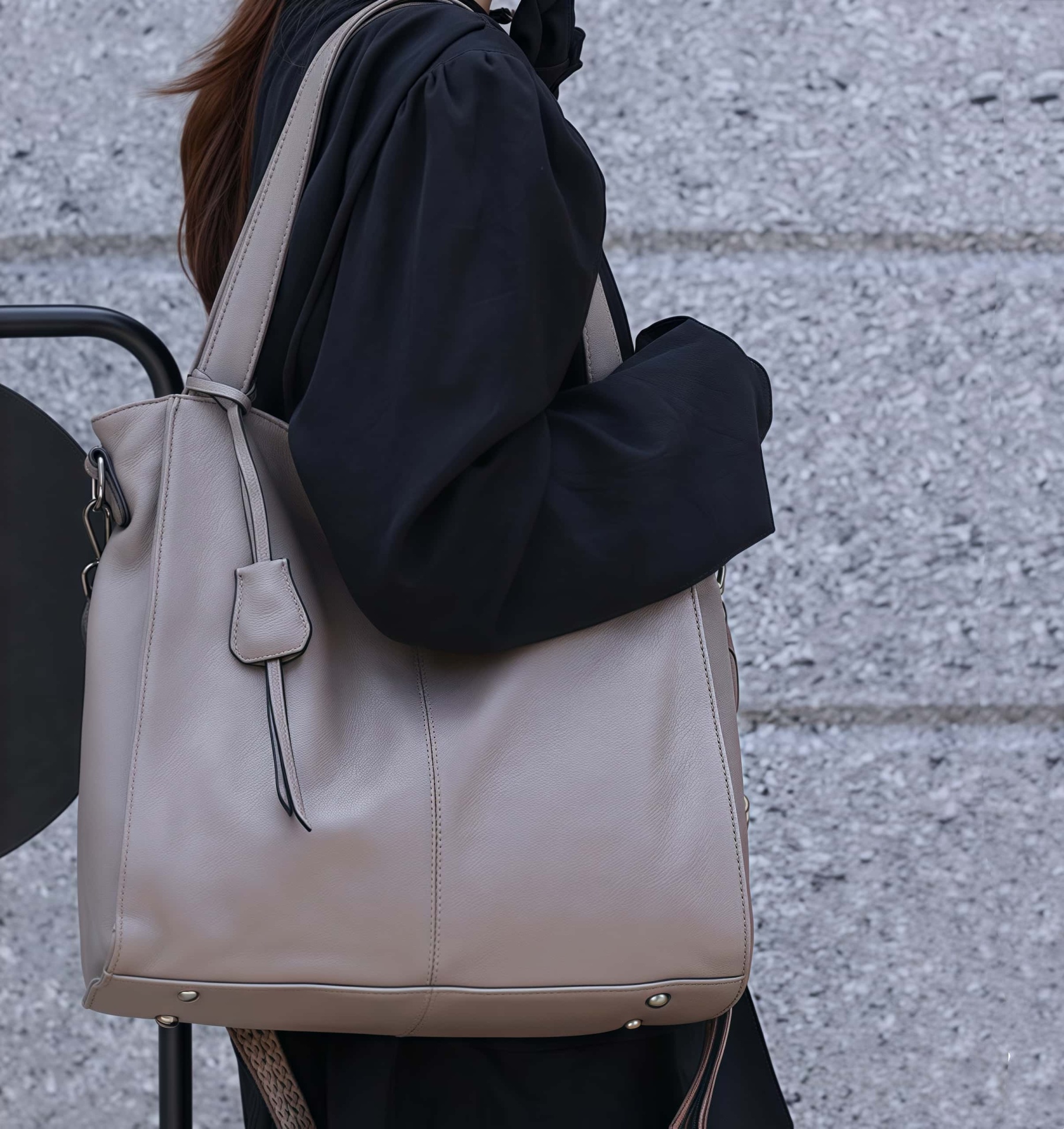 おしゃれで素敵！グレー|黒|茶|3色•3WAY•植物鞣し牛革ハンドバッグ•牛革トートバッグ