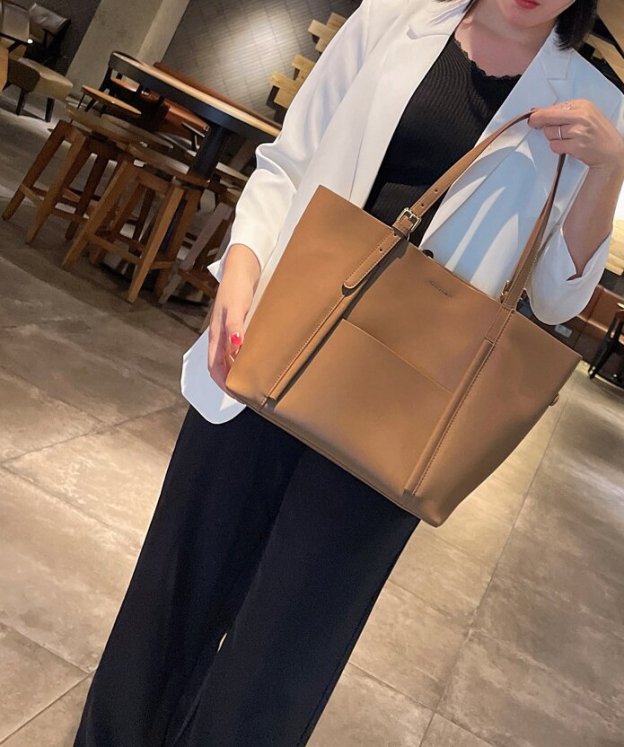 オールシーズン対応♦モダンでエレガント ♦上質な天然牛革トートバッグ ♦通勤に最適