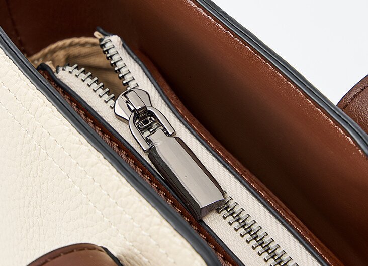 上質な天然牛革トートバッグ |大容量設計|通勤に最適