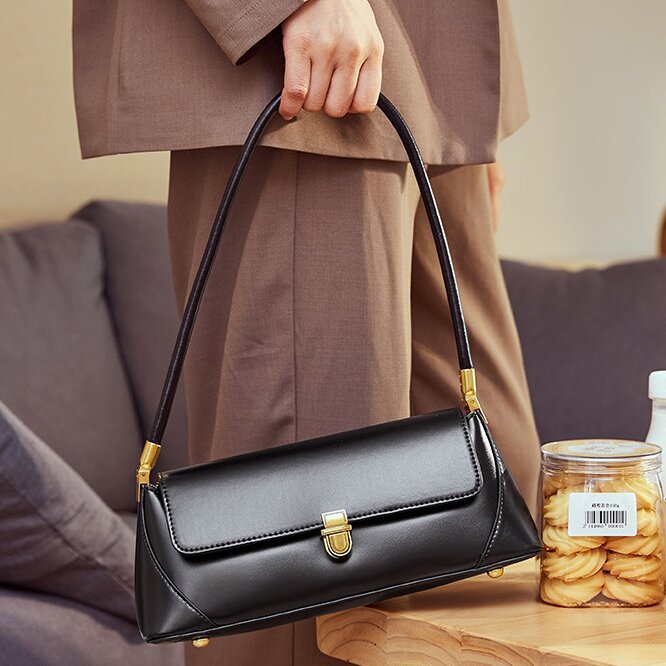 高級感 !|茶|黒|白|カーキ|4色|牛革ショルダーバッグ|牛革ハンドバッグ