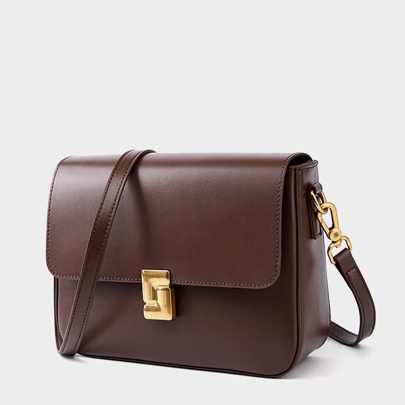 軽くて持ちやすい ！黒|白|コーヒー|カラメル|4色|牛革斜ショルダーバッグ