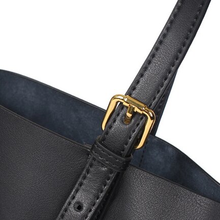 オールシーズン対応♦モダンでエレガント ♦上質な天然牛革トートバッグ ♦通勤に最適