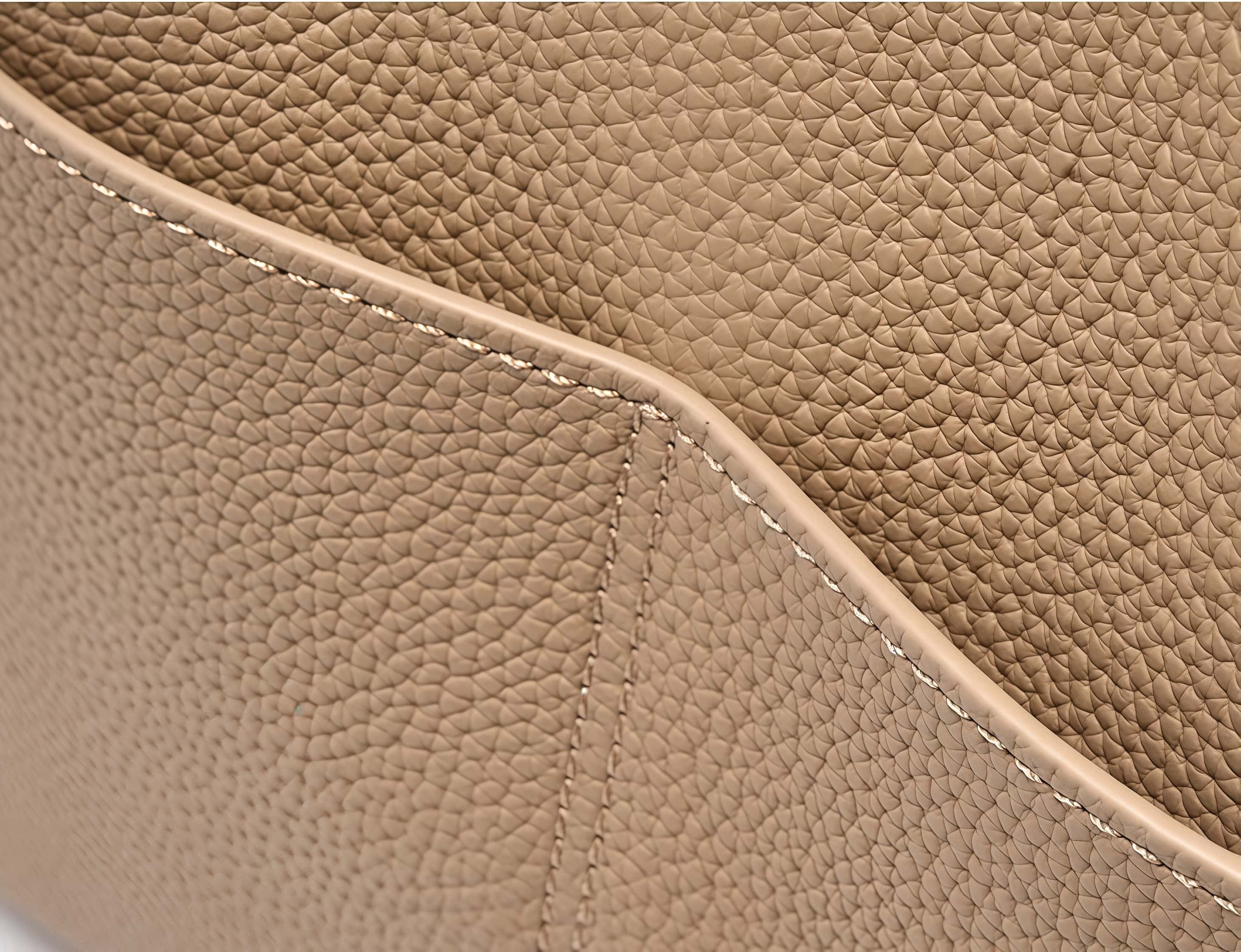 おしゃれで素敵！黒|カーキ|カラメル|3色|牛革ハンドバッグ｜牛革斜め掛けバッグ｜牛革ショルダ一バッグ