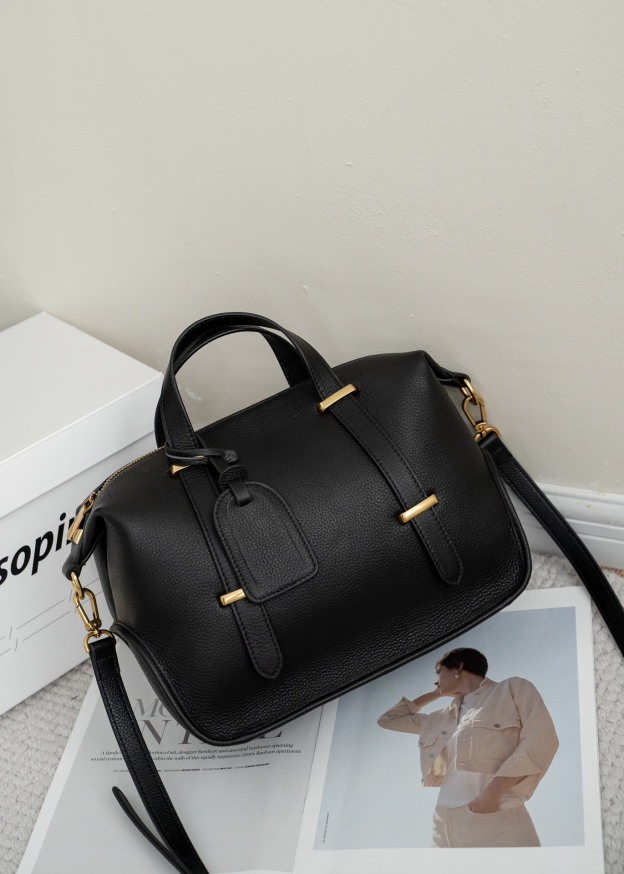 新作 ！•3WAY•5色•牛革ショルダーバッグ•牛革ハンドバッグ• レトロなデザイン