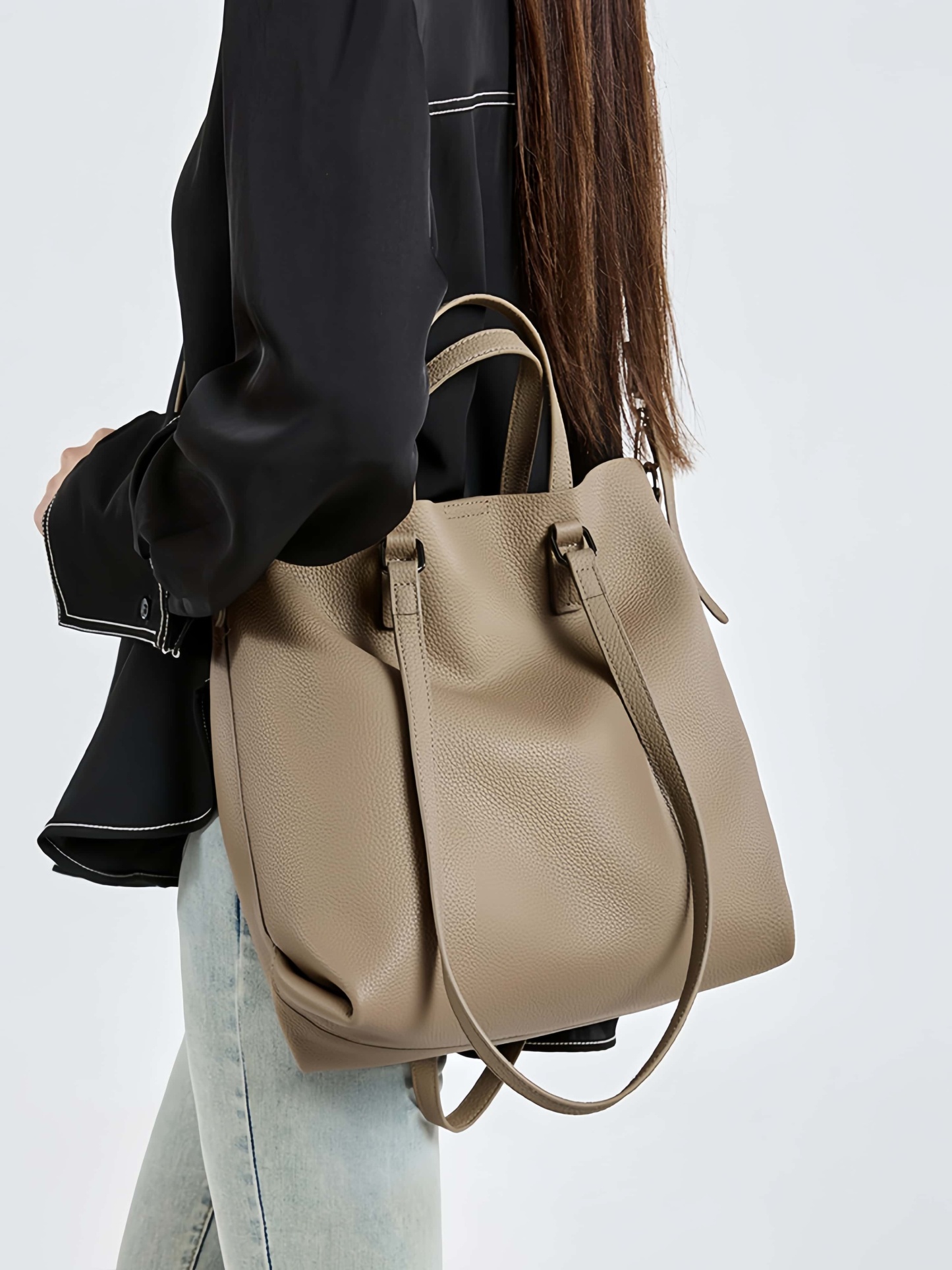 上品なデザインで魅力的！•3WAY•4色•天然の厚みと柔らかさを兼ね備えた牛革ハンドバッグ兼肩掛けバッグ