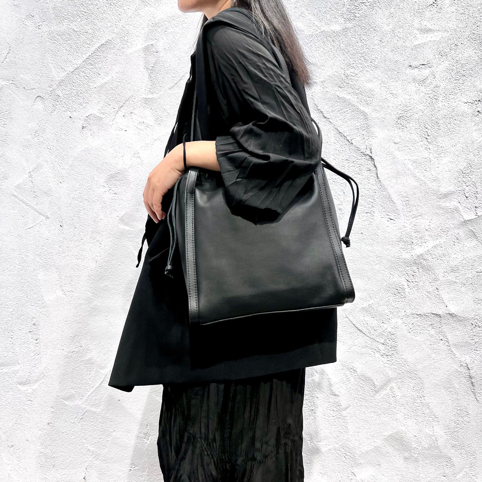 新発売！♦上質な天然牛革ハンドバッグ♦天然牛革トートバッグ