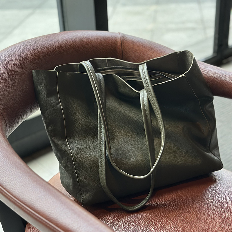 新作！茶|黒|緑※3色※厚みのある柔らかい天然牛革トートバッグ※牛革肩掛けバッグ