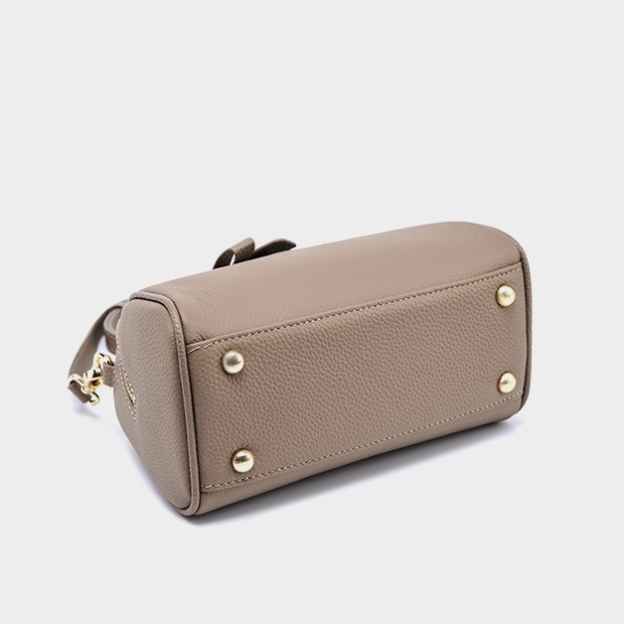 洗練されたエレガンス ！•グレー|黒|カラメル|3色•3WAY•天然牛革ハンドバッグ•牛革ショルダーバッグ