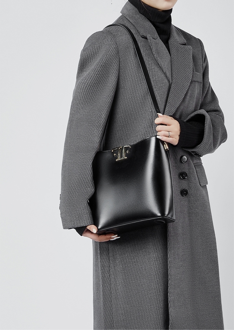 天然牛革斜ショルダーバッグ| 牛革肩掛けバッグ