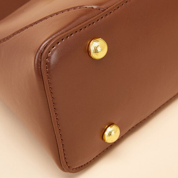 高級感 !|茶|黒|白|カーキ|4色|牛革ショルダーバッグ|牛革ハンドバッグ