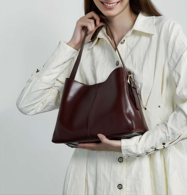 新発売！| カーキ|黒|コーヒー |3色|3WAY|牛革ハンドバッグ|牛革ショルダーバッグ|エブニングバッグ