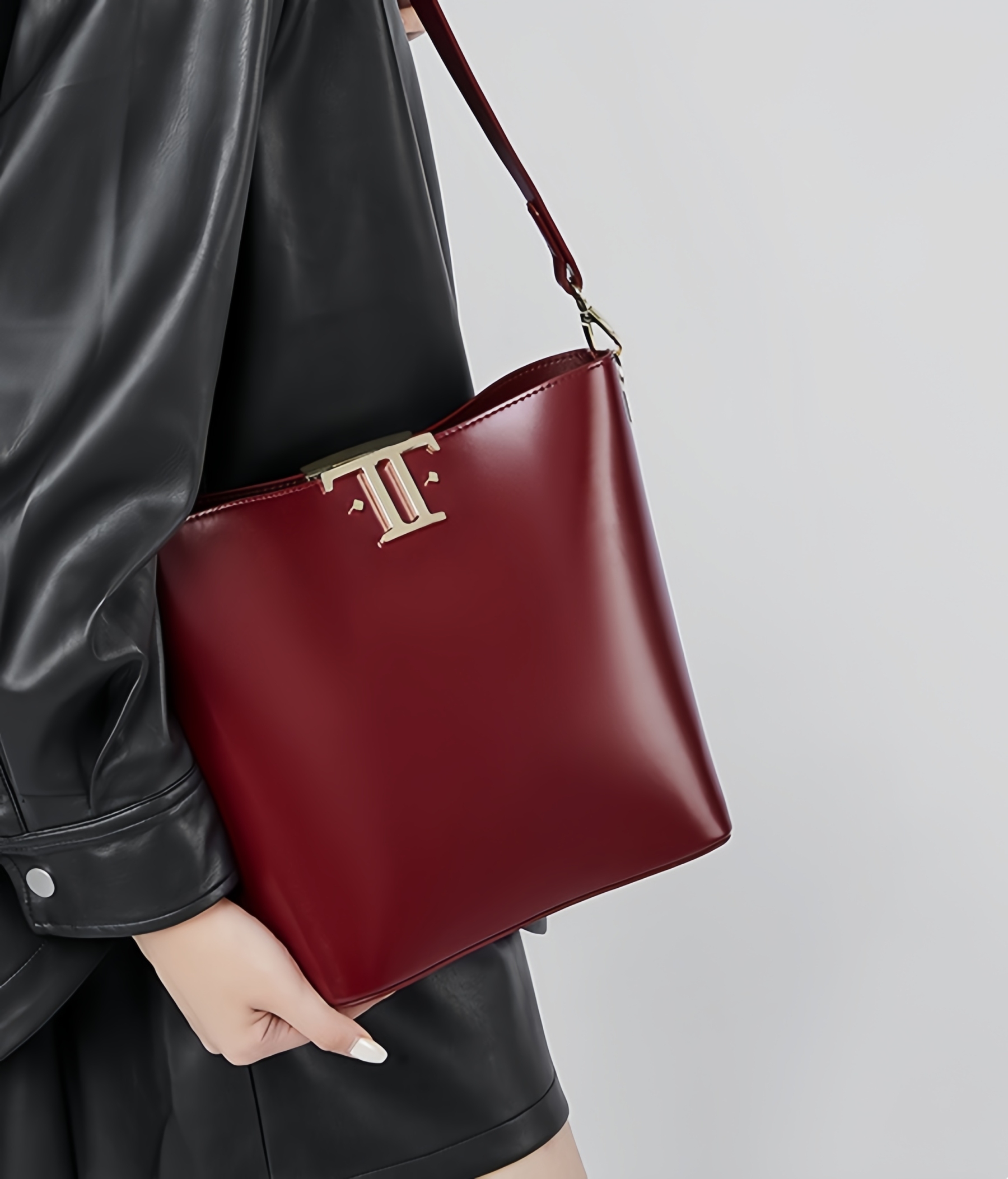 天然牛革斜ショルダーバッグ| 牛革肩掛けバッグ