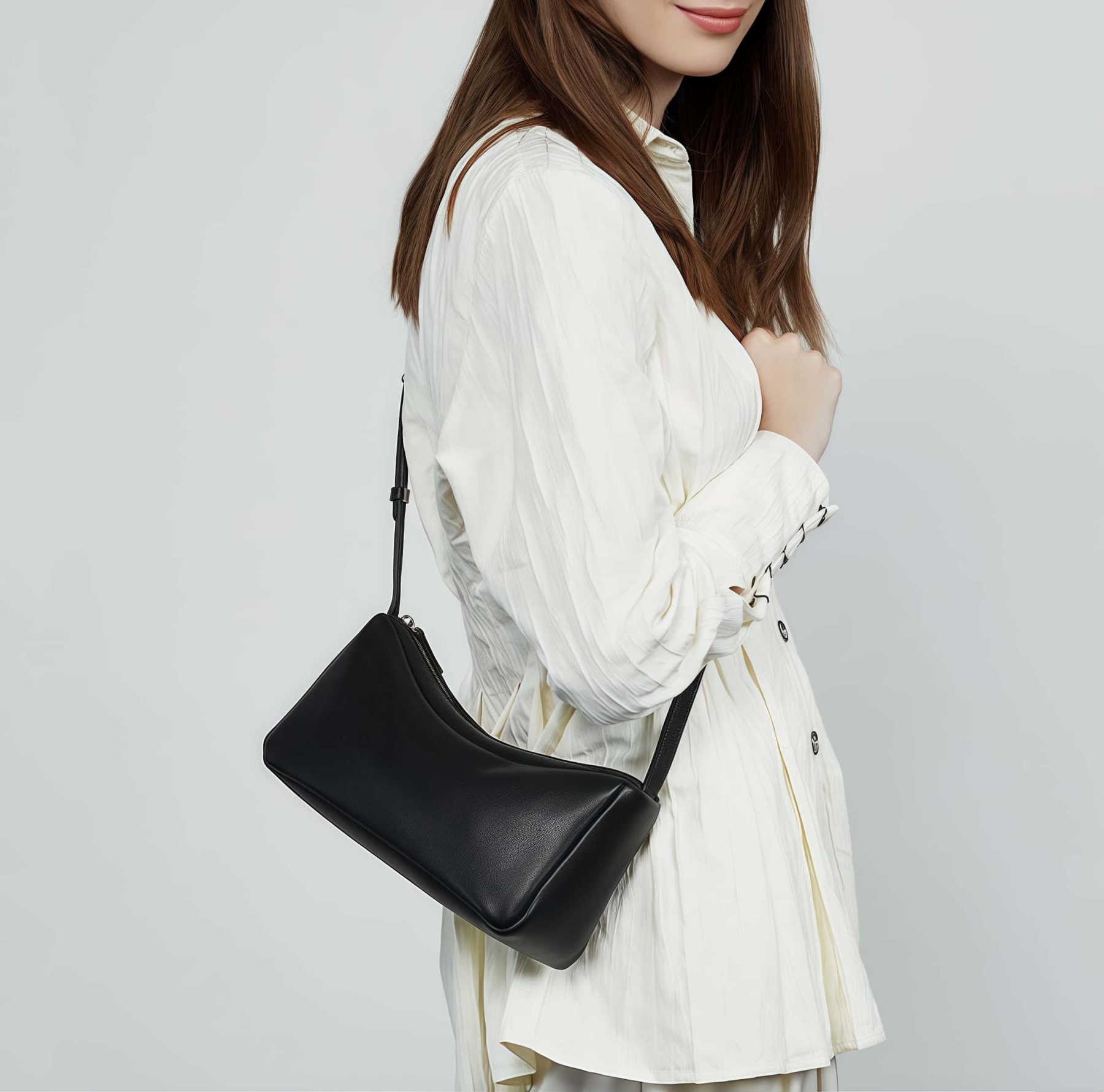 新発売！|ベージュ|黒|コーヒー|3色|牛革サコッシュ|牛革ショルダーバッグ|携帯ポーチ|牛革斜め掛けバッグ