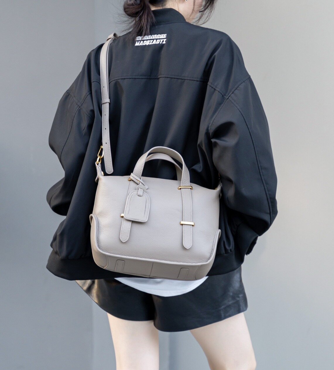 新作 ！•3WAY•5色•牛革ショルダーバッグ•牛革ハンドバッグ• レトロなデザイン