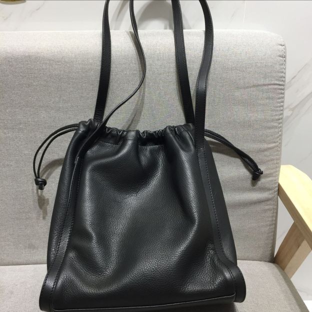 新発売！♦上質な天然牛革ハンドバッグ♦天然牛革トートバッグ