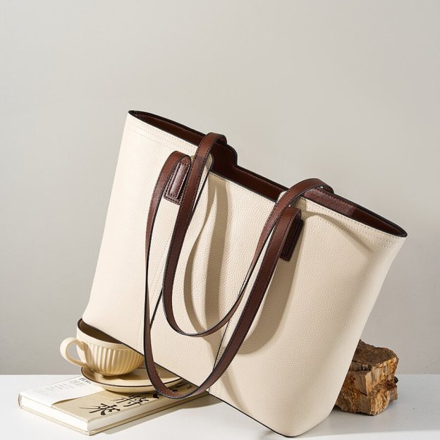 上質な天然牛革トートバッグ |大容量設計|通勤に最適