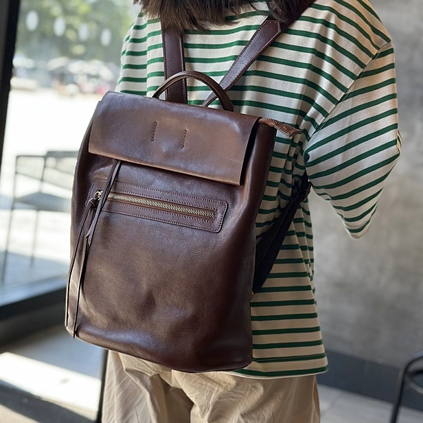 ユニセックス ！|カーキ|コーヒー|茶|黒|4色|天然牛革リュックサック