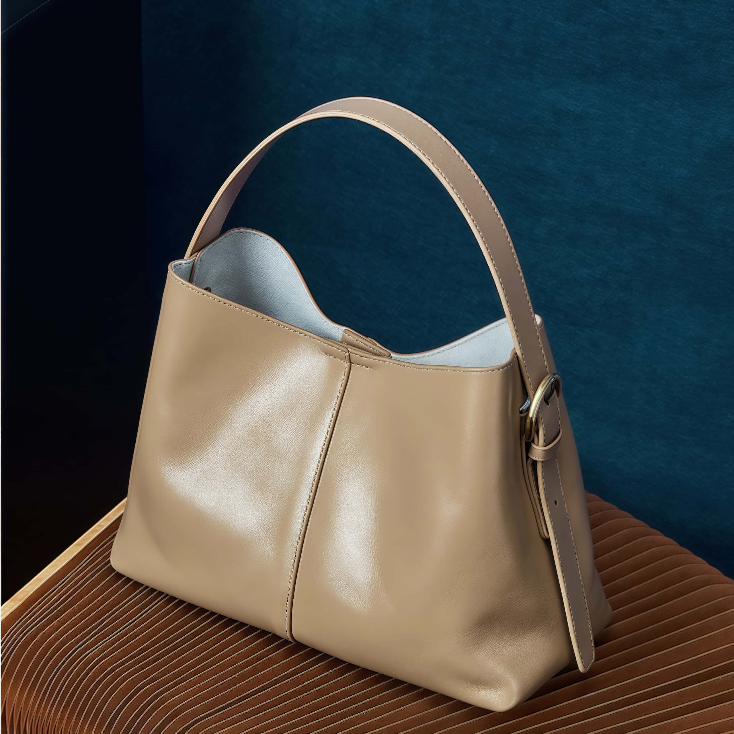 新発売！| カーキ|黒|コーヒー |3色|3WAY|牛革ハンドバッグ|牛革ショルダーバッグ|エブニングバッグ