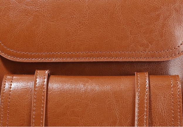 NEW ! •多機能•4つの使用モード切り替え！•天然な油蜡牛革リユック・バック•牛革斜めがけバッグ •牛革ハンドバッグ