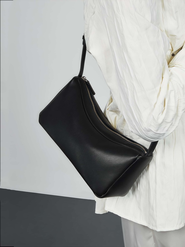 新発売！|ベージュ|黒|コーヒー|3色|牛革サコッシュ|牛革ショルダーバッグ|携帯ポーチ|牛革斜め掛けバッグ