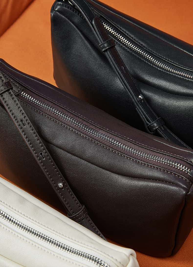 新発売！|ベージュ|黒|コーヒー|3色|牛革サコッシュ|牛革ショルダーバッグ|携帯ポーチ|牛革斜め掛けバッグ