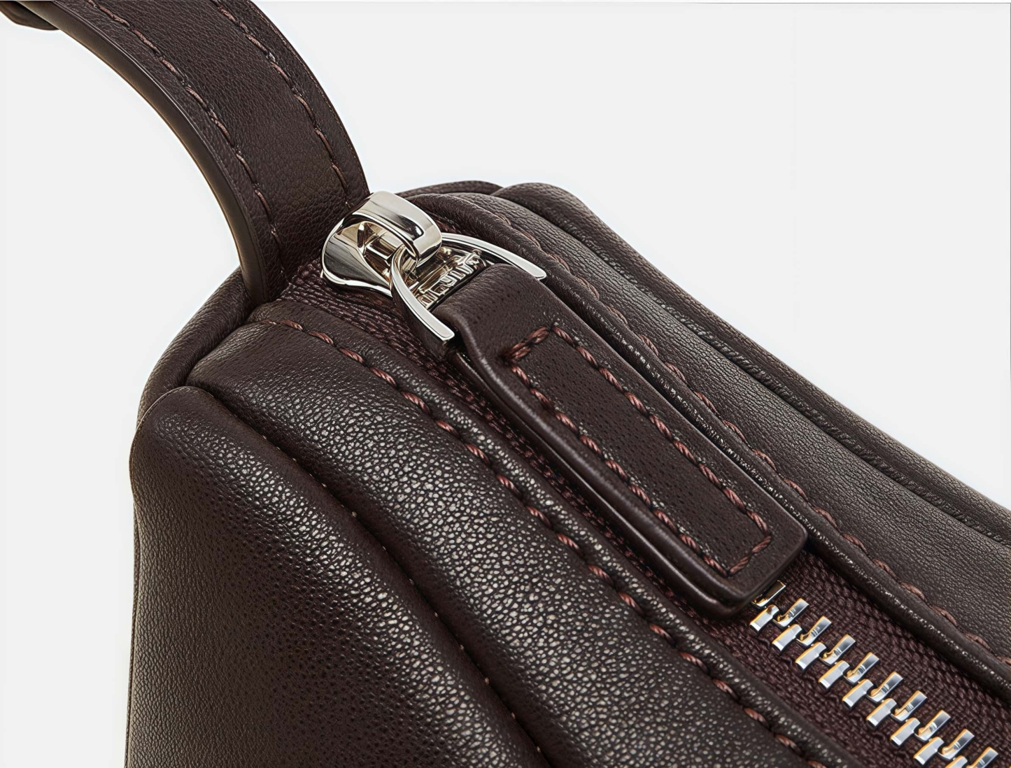 新発売！|ベージュ|黒|コーヒー|3色|牛革サコッシュ|牛革ショルダーバッグ|携帯ポーチ|牛革斜め掛けバッグ