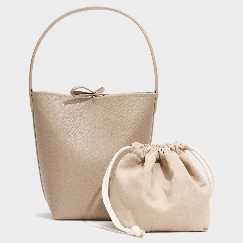 薄くて軽い設計 ！•カーキ|黒|青|3色|上質な厚手な柔らかい天然牛革トートバッグ•牛革肩がけかばんバッグ