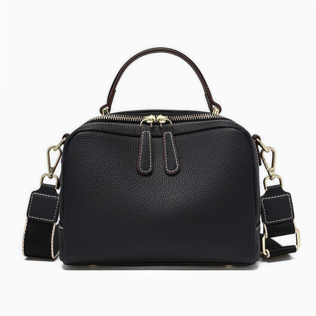 2色から選択可能※通勤に最適※上質な天然牛革斜ショルダーバッグ ※トートバッグ ※送料無料