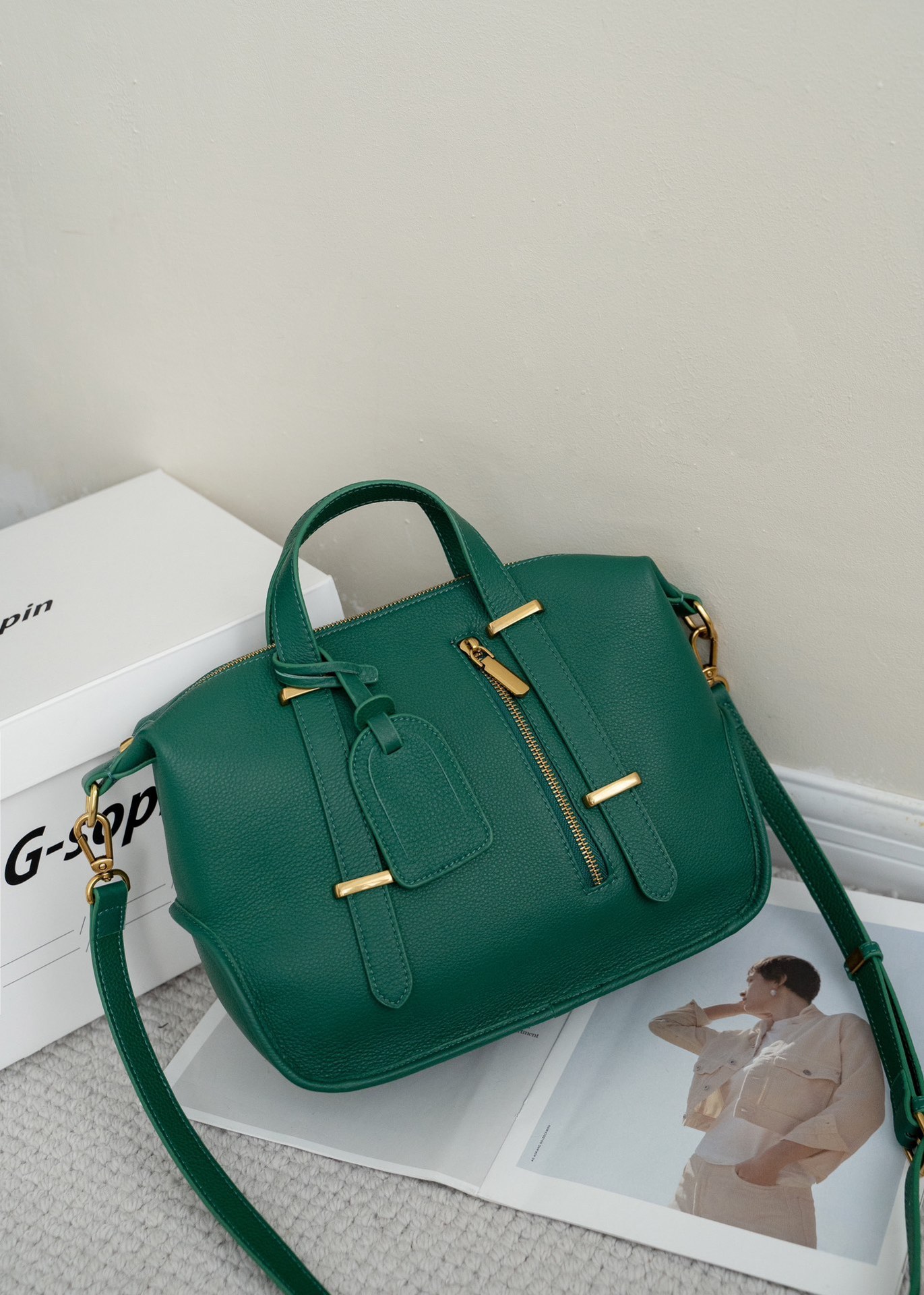 新作 ！•3WAY•5色•牛革ショルダーバッグ•牛革ハンドバッグ• レトロなデザイン