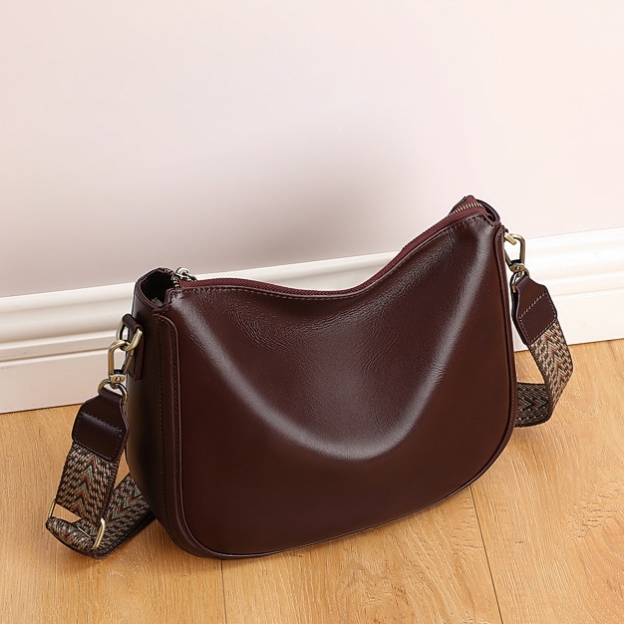 レトロ ! • 茶|黒•天然牛革ショルダーバッグ•2本の肩ベルトを付属