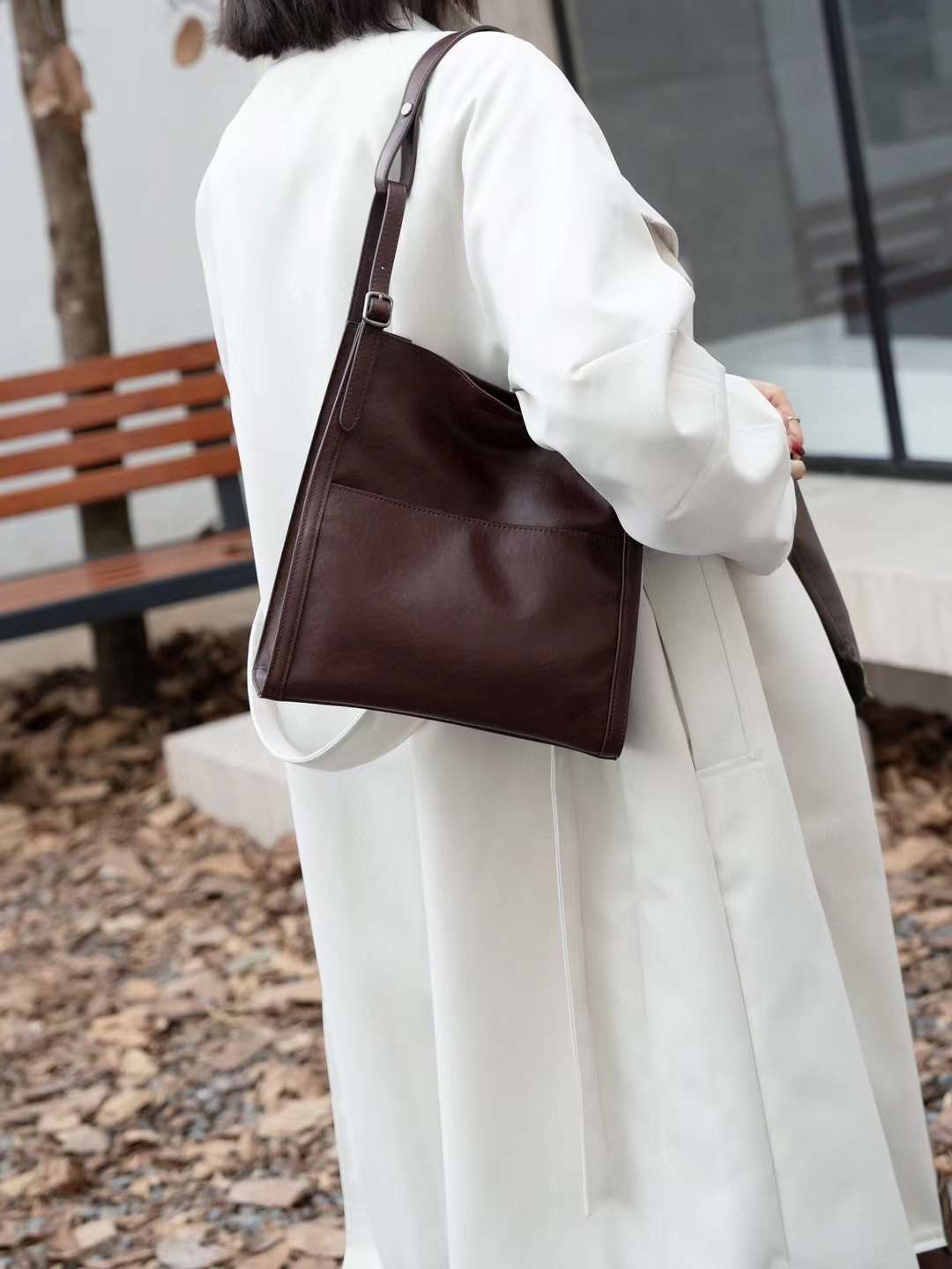 革の質感が素敵！※茶|黒※2色※3WAY※天然牛革ハンドバッグ※ 牛革斜ショルダーバッグ