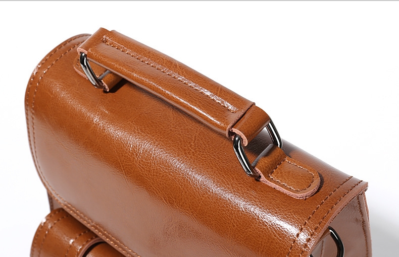 NEW ! •多機能•4つの使用モード切り替え！•天然な油蜡牛革リユック・バック•牛革斜めがけバッグ •牛革ハンドバッグ
