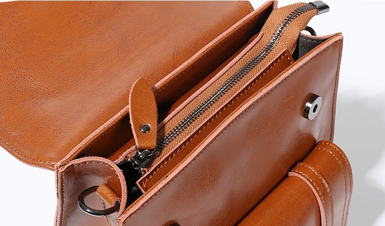 NEW ! •多機能•4つの使用モード切り替え！•天然な油蜡牛革リユック・バック•牛革斜めがけバッグ •牛革ハンドバッグ