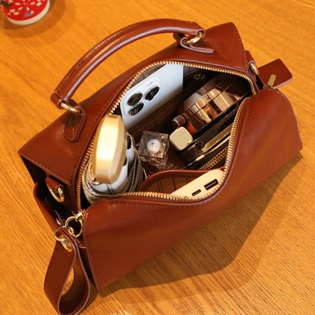 牛革斜め掛けバッグ|牛革ショルダーバッグ|牛革肩がけかばん |手提げバッグ