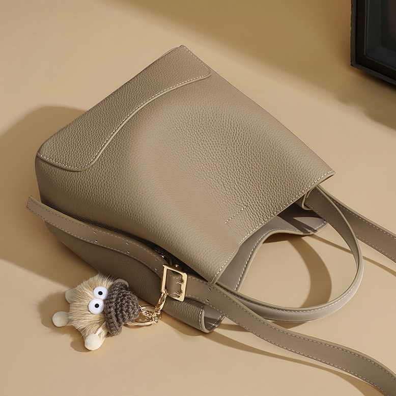 3WAY•厚みのある柔らかい天然牛革ハンドバッグ•牛革ショルダーバッグ•2本の肩ベルト