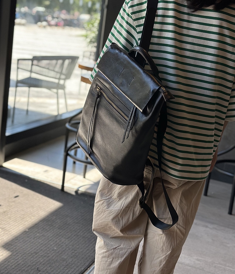 ユニセックス ！|カーキ|コーヒー|茶|黒|4色|天然牛革リュックサック