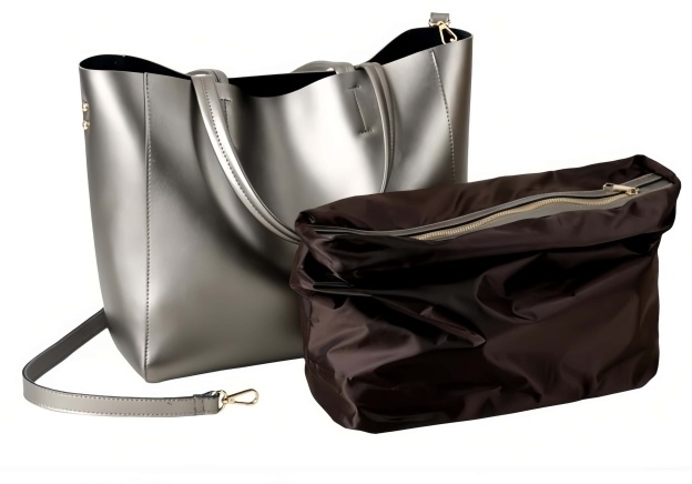 上質な牛革トートバッグ |ユニセックス| 通勤に最適|A4 サイズに対応