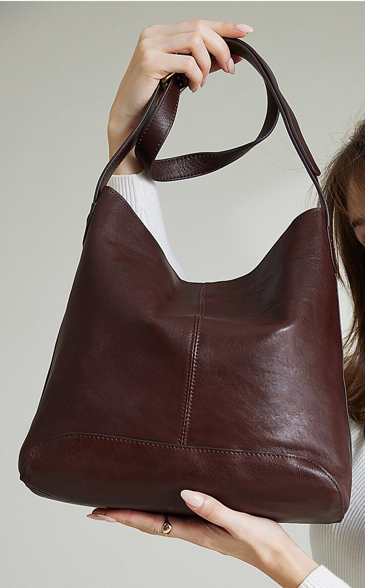 粋なデザイン ！❈茶|黒|2色|牛革ショルダーバッグ❈牛革肩掛けバッグ