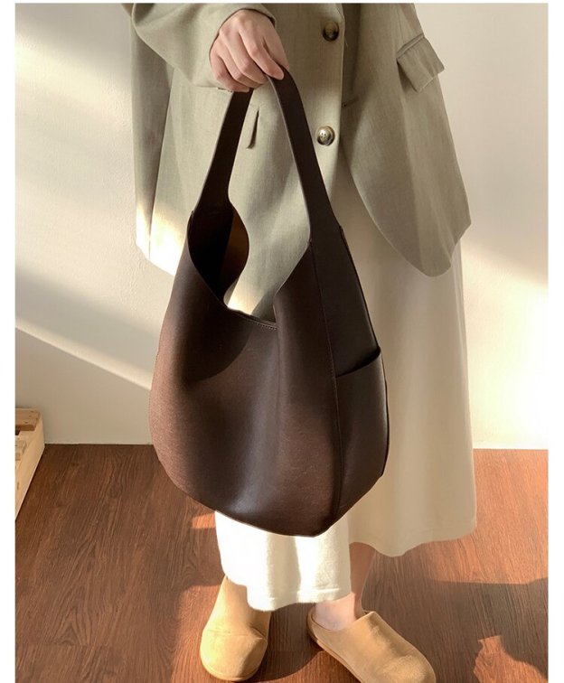 天然牛革トートバッグ •シンプルでレトロなスタイル