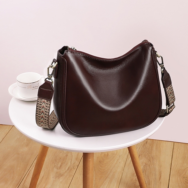 レトロ ! • 茶|黒•天然牛革ショルダーバッグ•2本の肩ベルトを付属