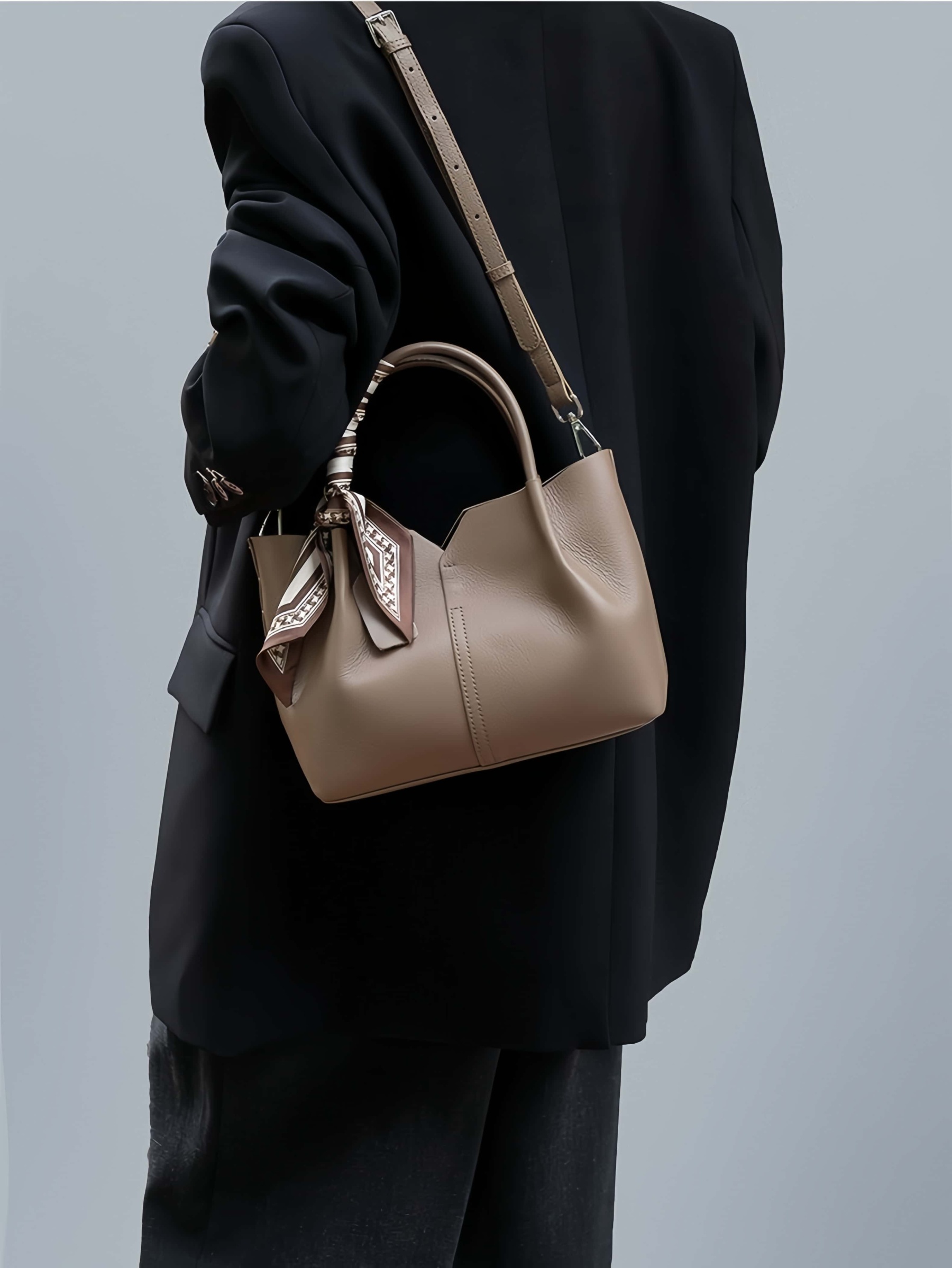 細部にわたって美し ！•3WAY•4色•牛革ハンドバッグ•本革ショルダーバッグ• 斜めショルダーバッグ