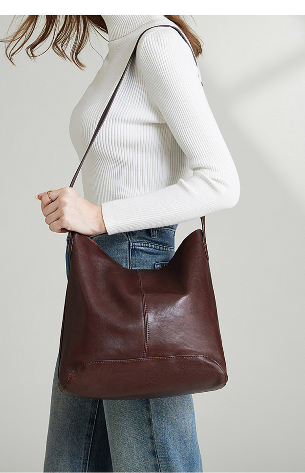 粋なデザイン ！❈茶|黒|2色|牛革ショルダーバッグ❈牛革肩掛けバッグ